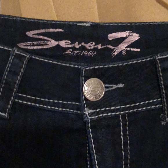 Jeans - never worn - Picture 3 of 3